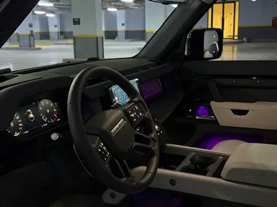 2025 لاند روفر ديفيندر فيرست ادشن