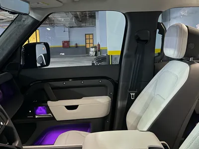 2025 لاند روفر ديفيندر فيرست ادشن