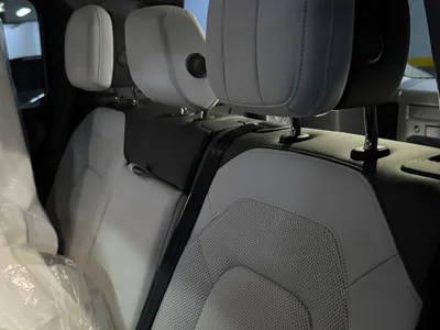 2025 لاند روفر ديفيندر فيرست ادشن