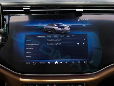 2026 مرسيدس - بنز إي 300 أي إم جي