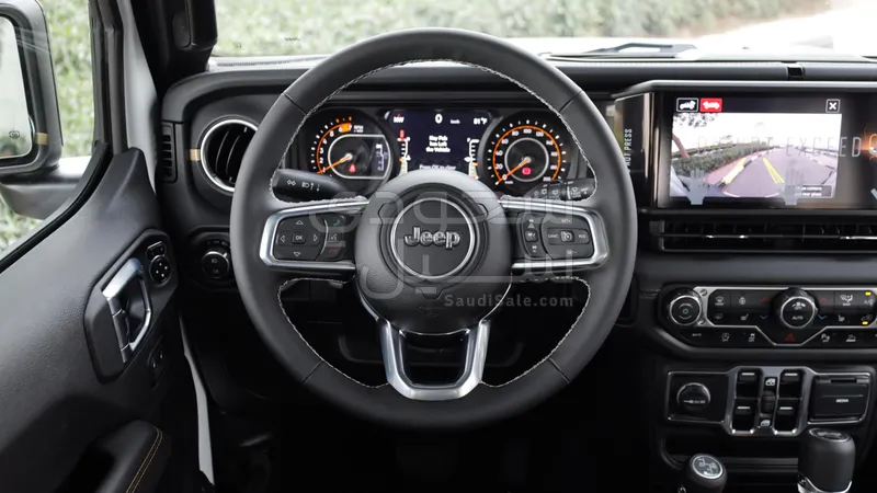 2025 جييب رانجلر صحارى