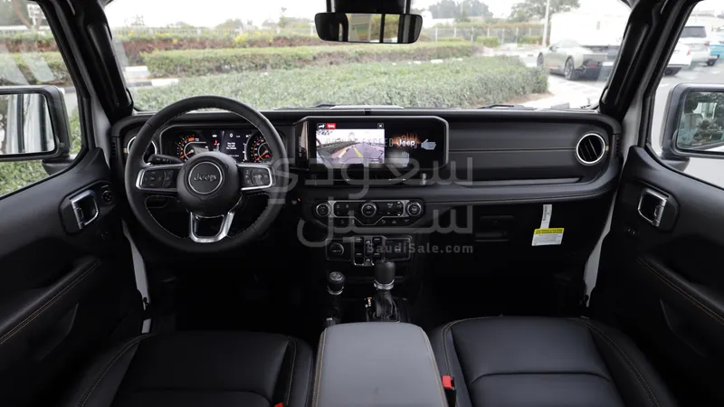 2025 جييب رانجلر صحارى