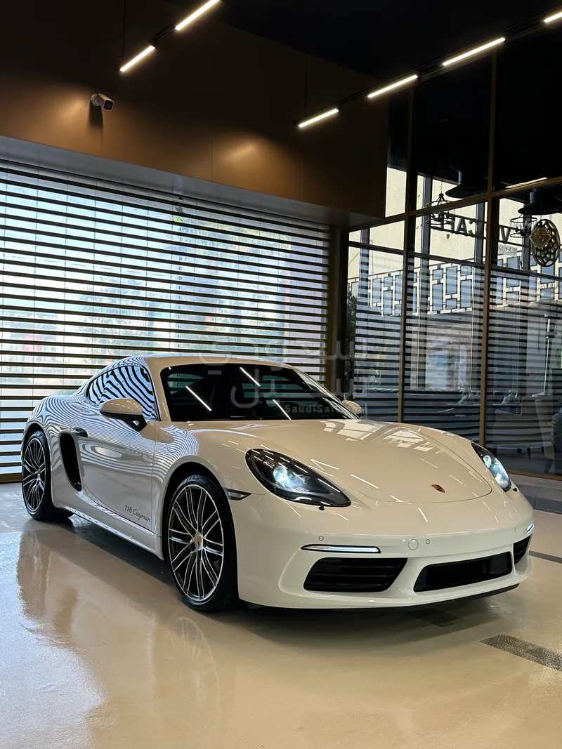 2023 بورش كايمان