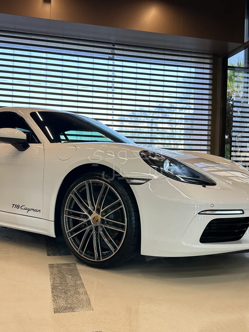 2023 بورش كايمان