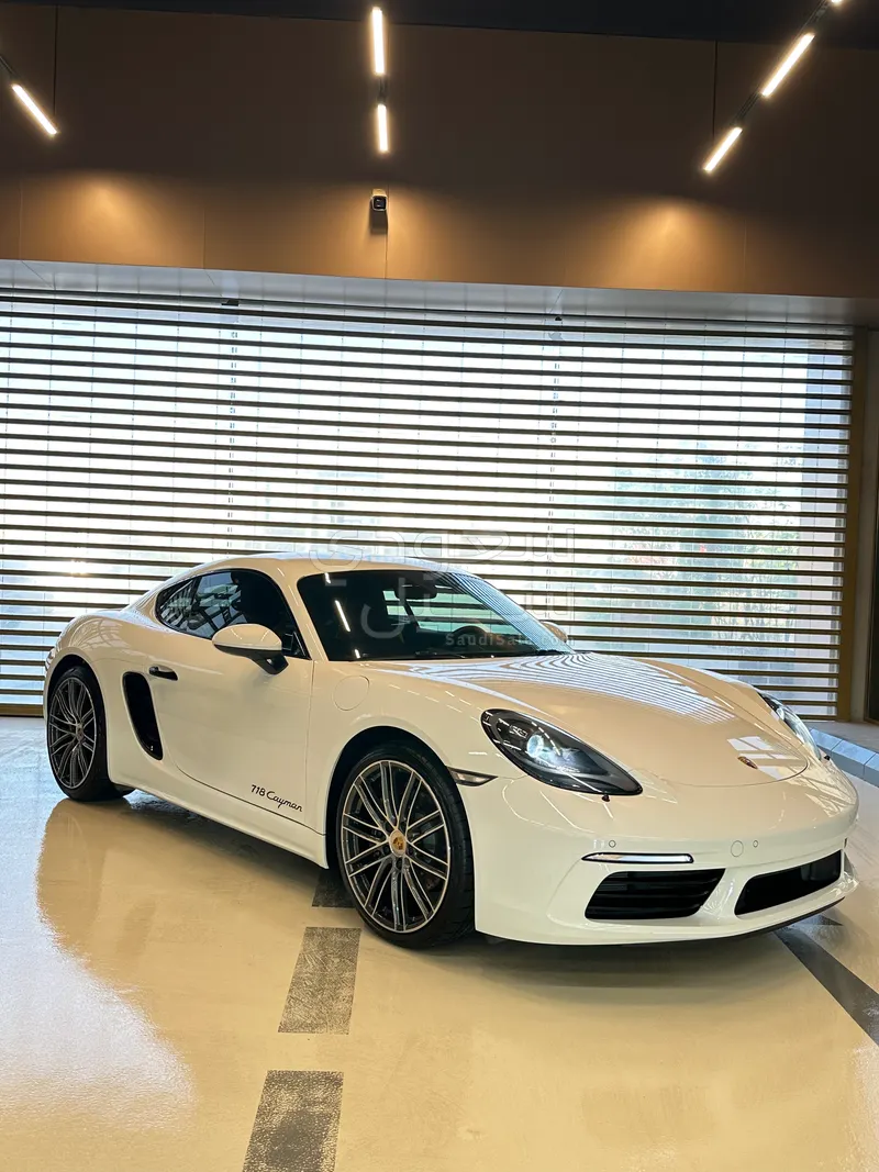 2023 بورش كايمان