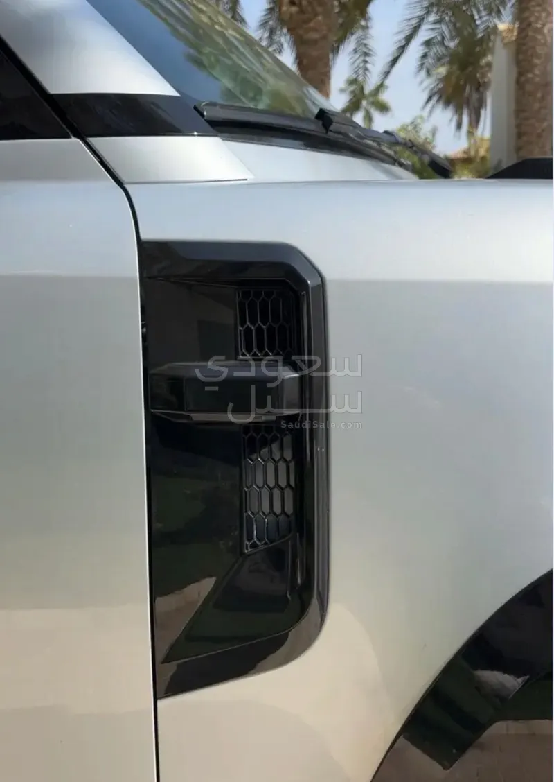 2024 Land Rover Defender 130