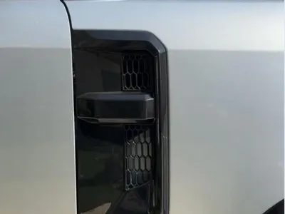 2024 Land Rover Defender 130