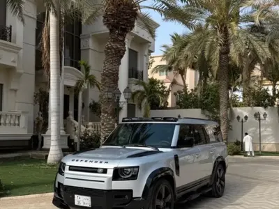 2024 Land Rover Defender 130