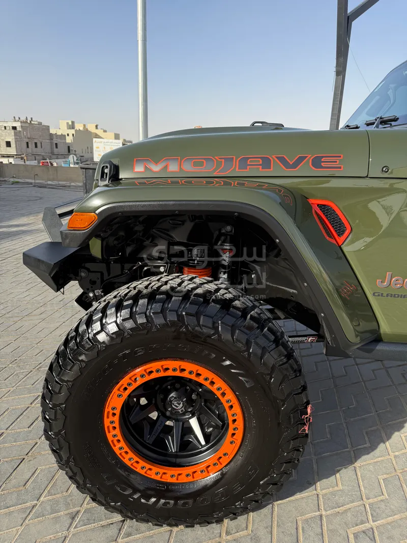 2023 جييب جلادياتور ساند رانر