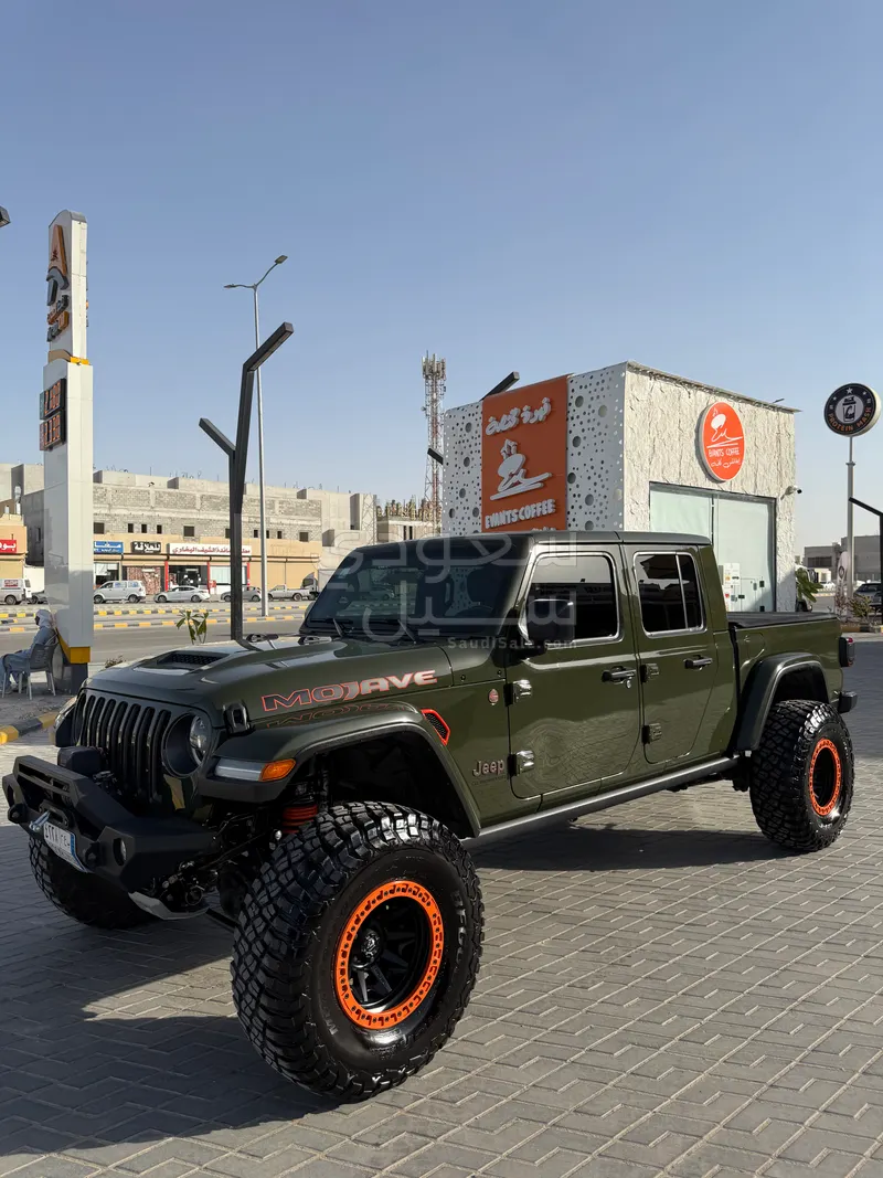 2023 جييب جلادياتور ساند رانر