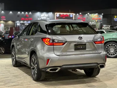 2019 لكزس أر إكس 350