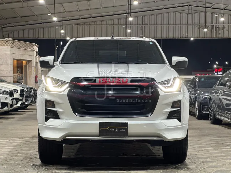 2023 ايسوزو دي ماكس جي تي