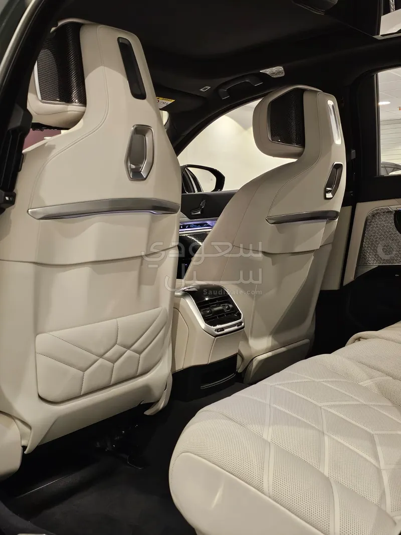 2026 بي ام دبليو الفئة السابعة 760أي