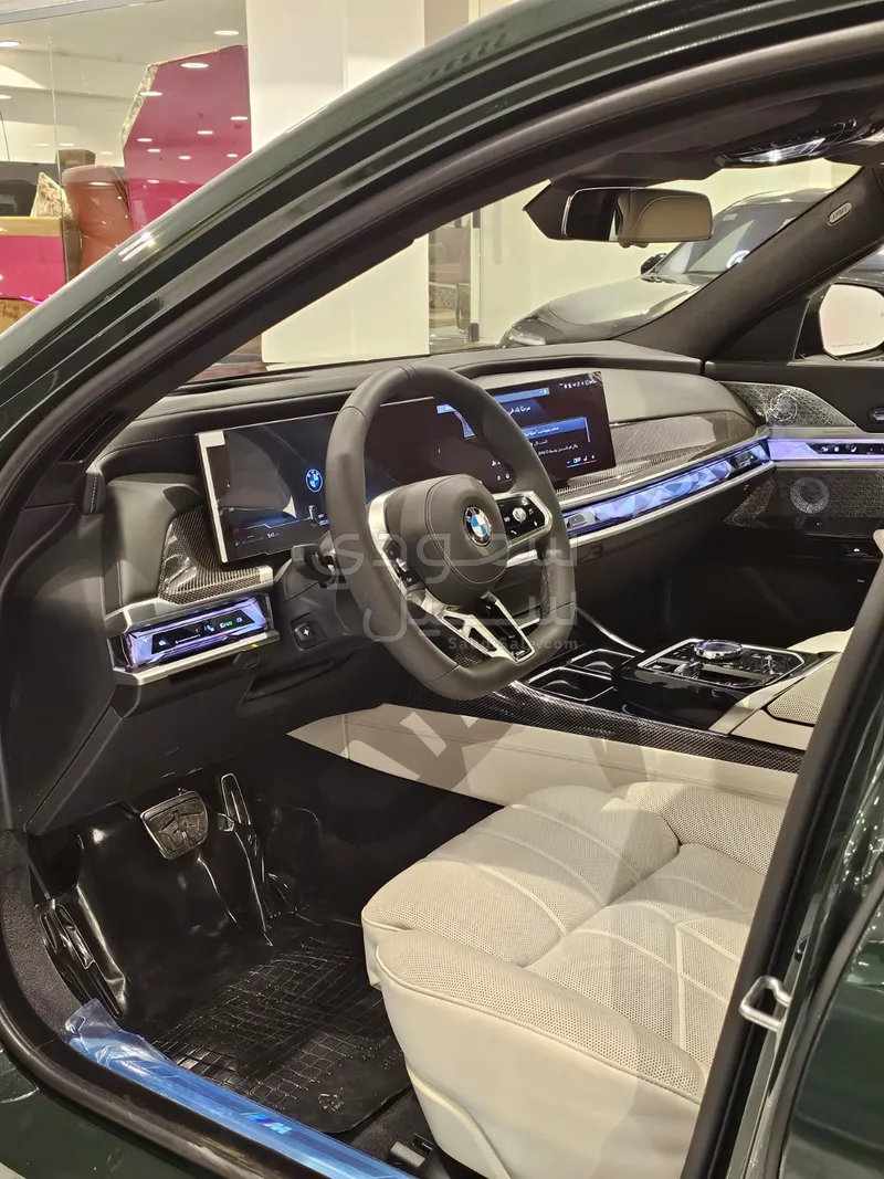 2026 بي ام دبليو الفئة السابعة 760أي