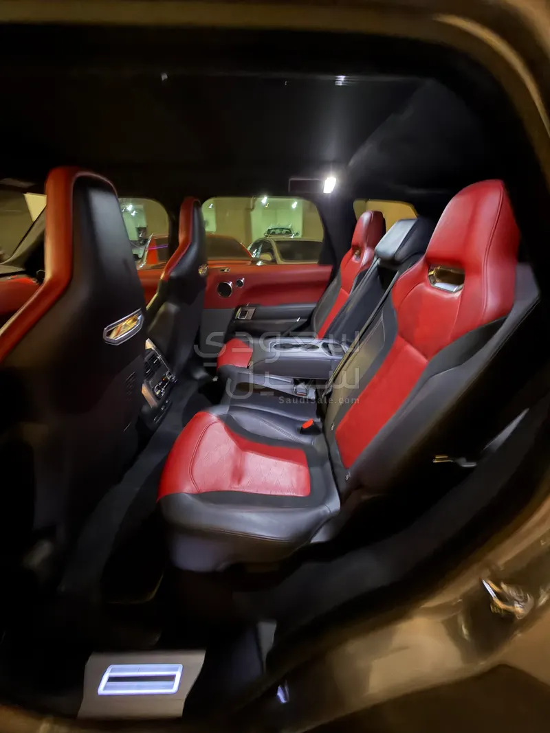 2020 لاند روفر رينج روفر سبورت اس في ار