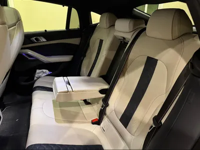 2021 بي ام دبليو الفئة اكس 6 إم كومبيتيشن