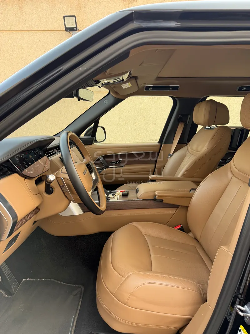 2022 لاند روفر رينج روفر فوج اوتوبيوغرافي