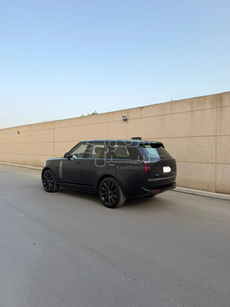 2022 لاند روفر رينج روفر فوج اوتوبيوغرافي