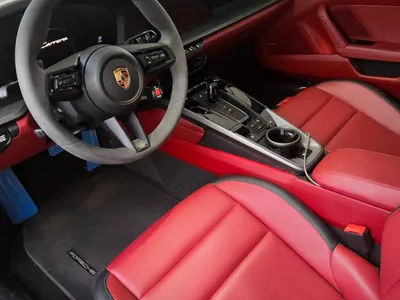 2025 بورش 911 كاريرا