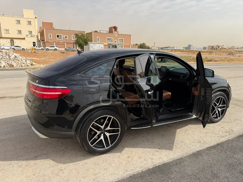 2017 مرسيدس - بنز جي إل إي 43 أي إم جي