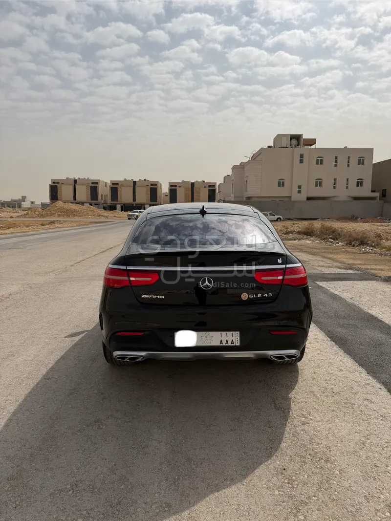 2017 مرسيدس - بنز جي إل إي 43 أي إم جي