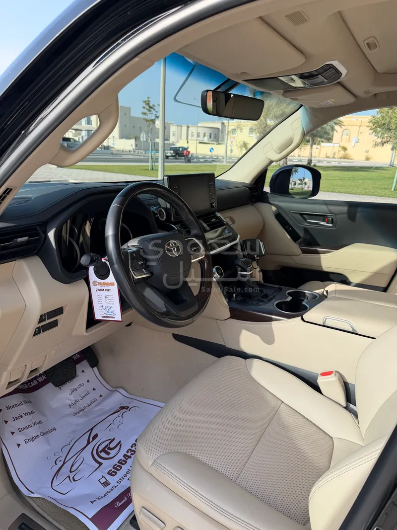 2022 تويوتا لاند كروزر جي اكس ار