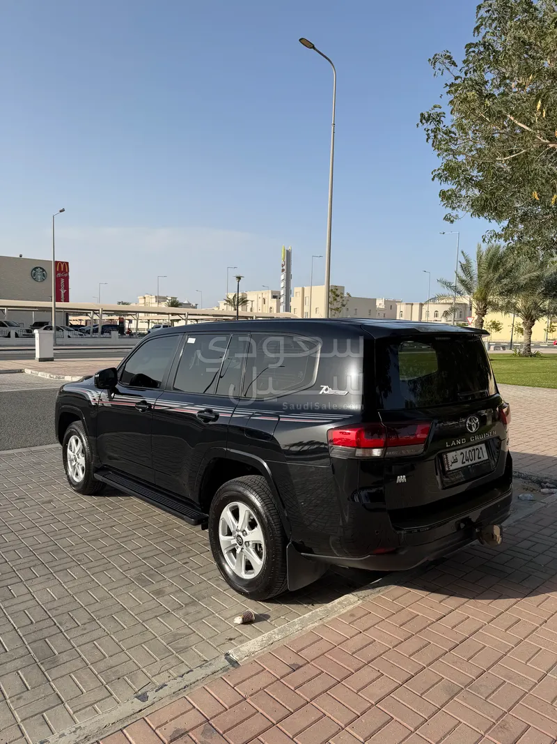 2022 تويوتا لاند كروزر جي اكس ار