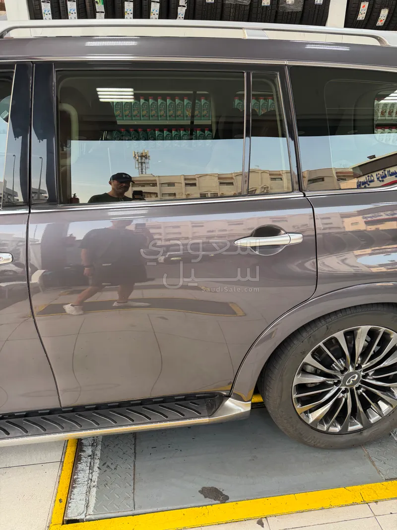 2022 انفينيتي كيو اكس 80