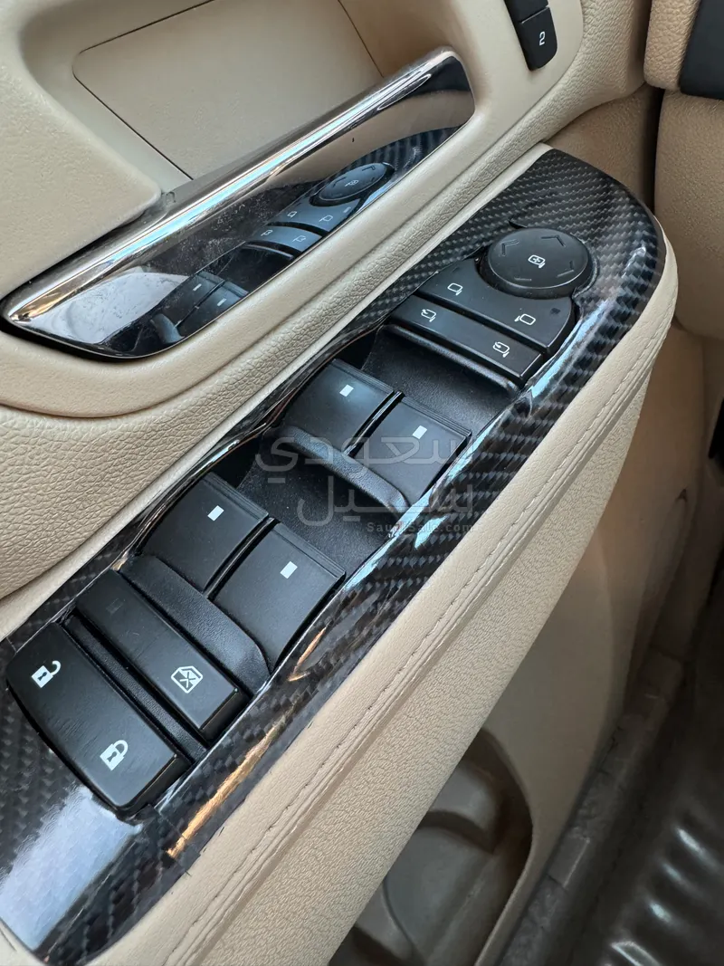 2014 كاديلاك اسكاليد سبورت