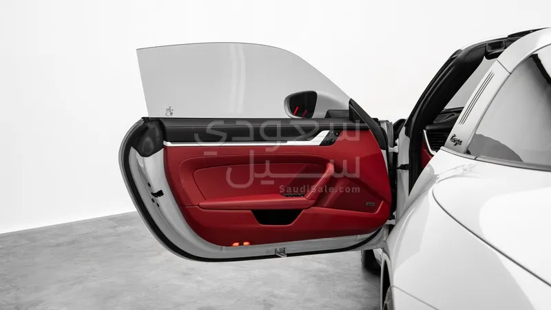 2026 بورش 911 تارجا 4 جي تي اس