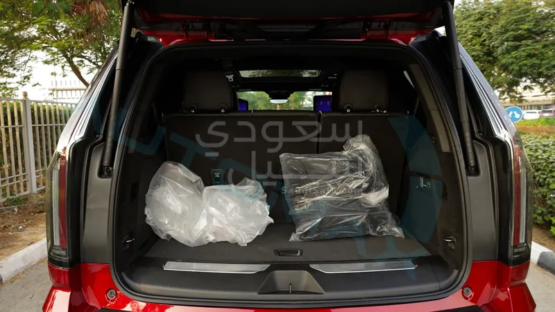 2025 كاديلاك اسكاليد بلاتينيوم