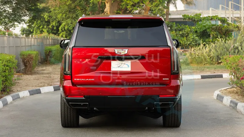2025 كاديلاك اسكاليد بلاتينيوم