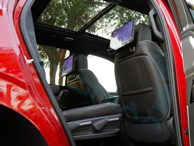 2025 كاديلاك اسكاليد بلاتينيوم