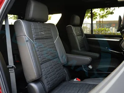 2025 كاديلاك اسكاليد بلاتينيوم