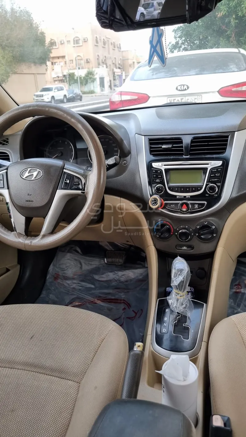 2013 هيونداي اكسنت