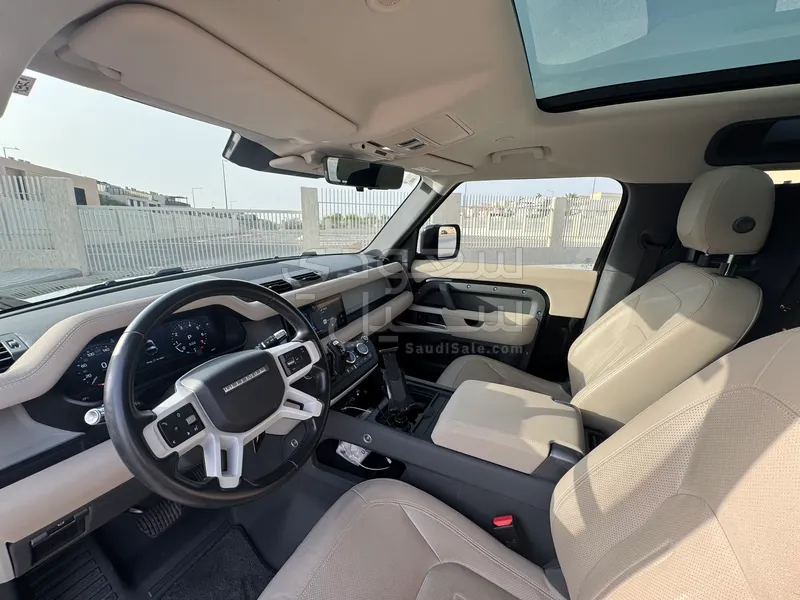 2021 لاند روفر ديفيندر 90