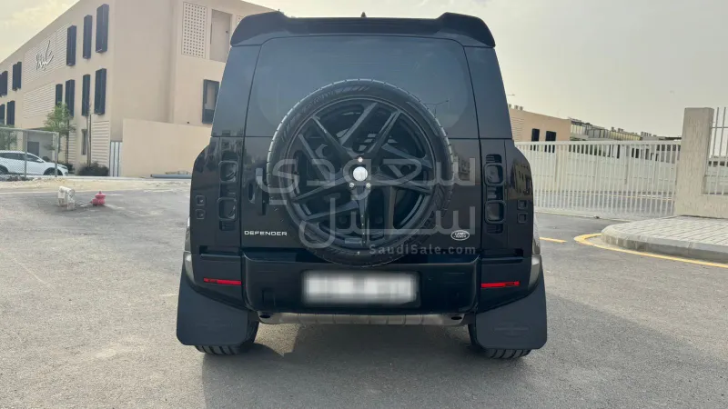 2021 لاند روفر ديفيندر 90