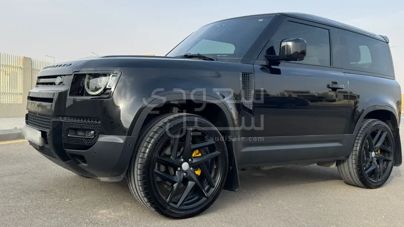 2021 لاند روفر ديفيندر 90