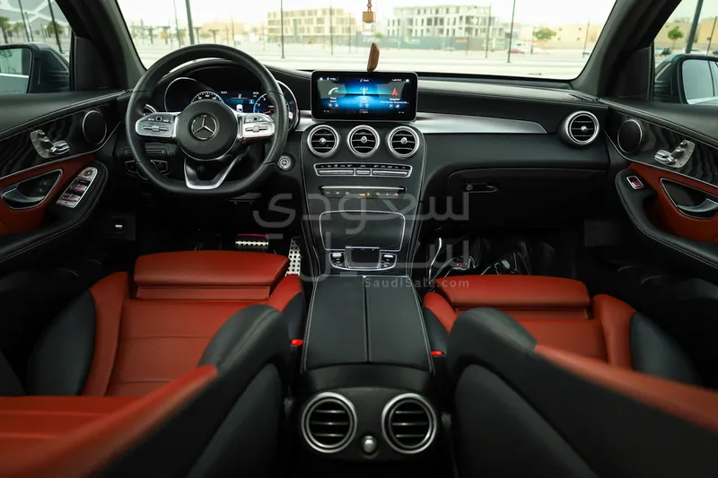 2021 مرسيدس - بنز جي إل سي 200 كوب