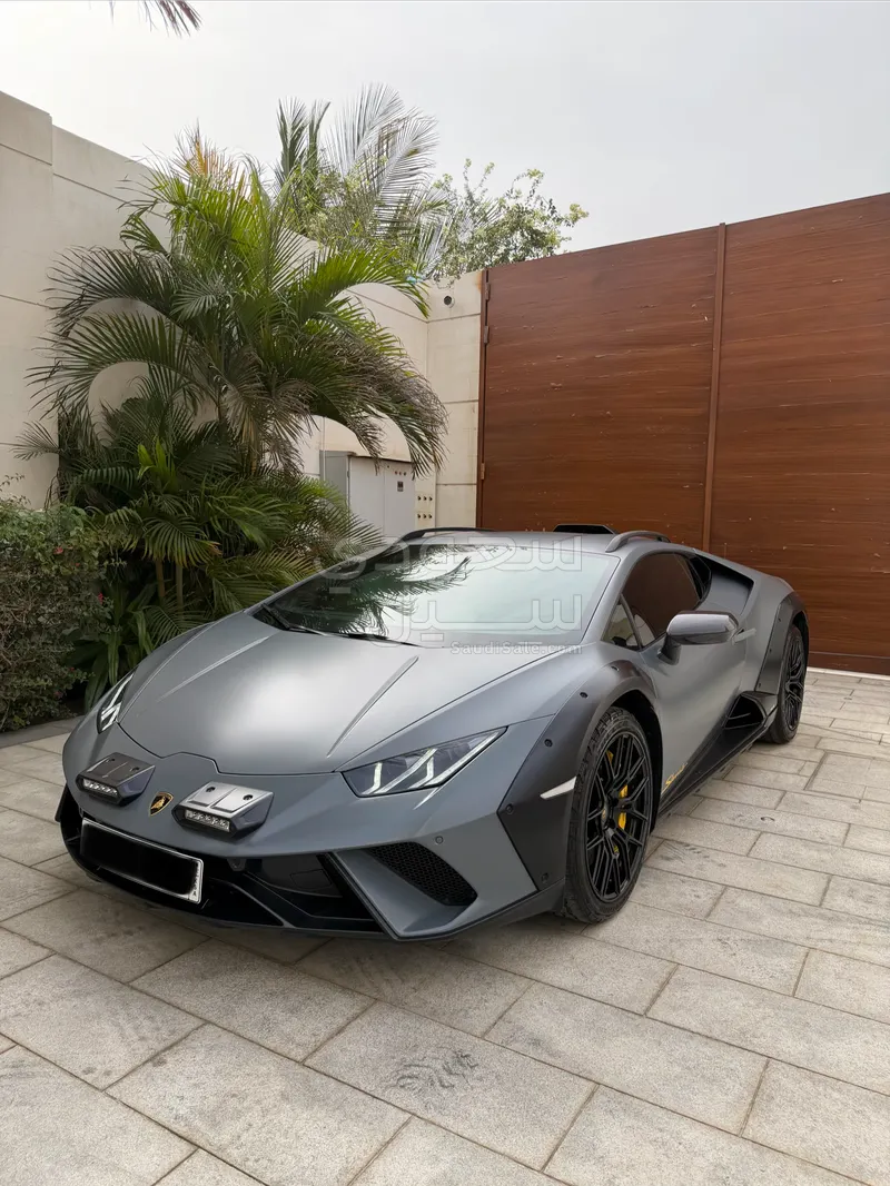 2024 لمبرجيني هوراكان استيراتو