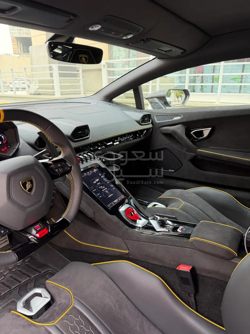 2024 لمبرجيني هوراكان استيراتو