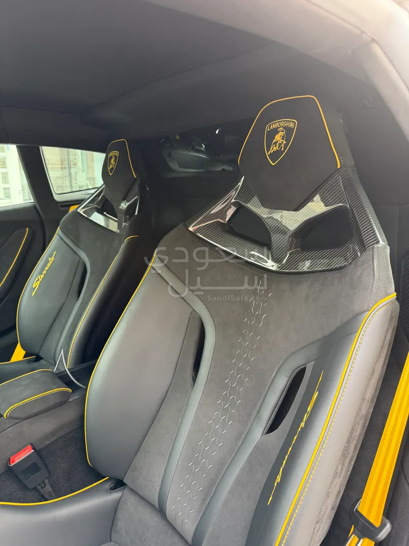 2024 لمبرجيني هوراكان استيراتو