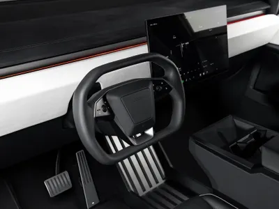 2024 تيسلا سايبر تراك