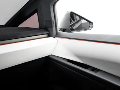 2024 تيسلا سايبر تراك