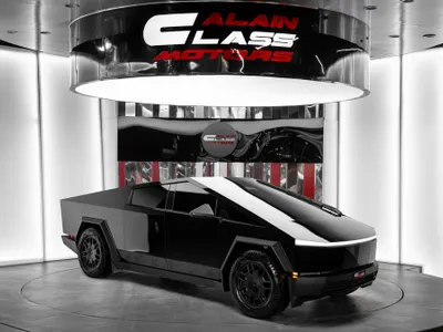 2024 تيسلا سايبر تراك