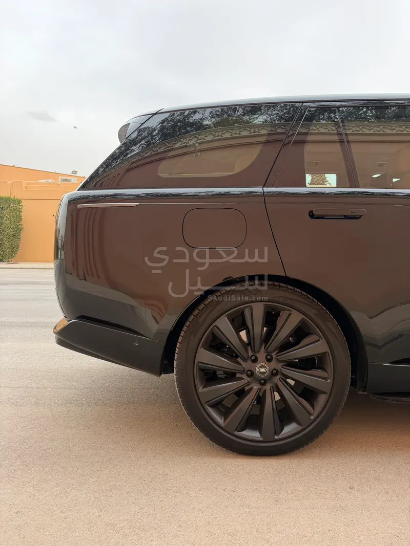 2022 لاند روفر رينج روفر فوج اوتوبيوغرافي