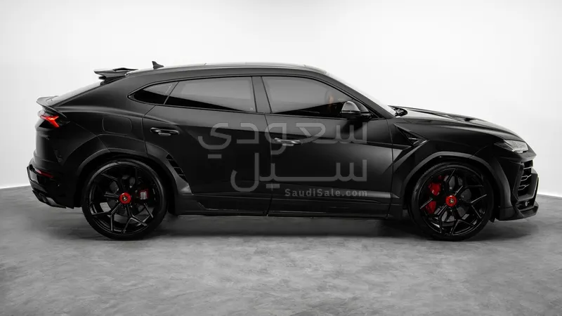 2022 لمبرجيني اوروس