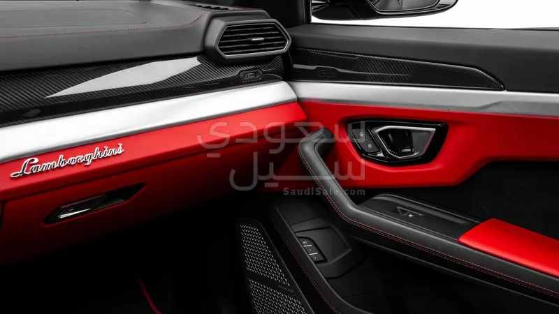 2022 لمبرجيني اوروس