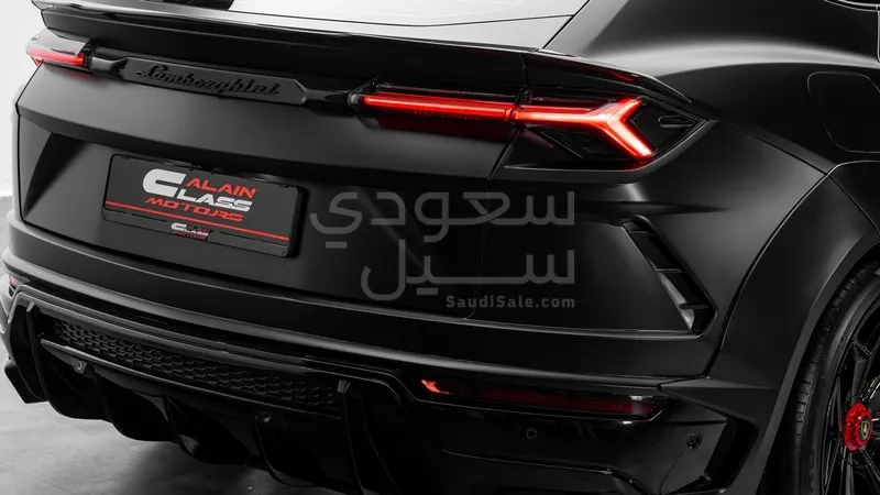2022 لمبرجيني اوروس