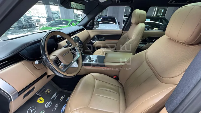 2024 لاند روفر رينج روفر اتش اس اي